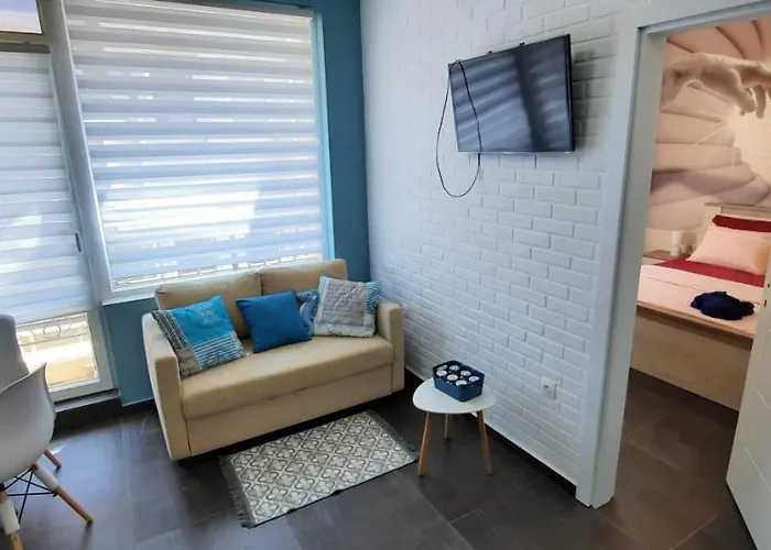 нава 8 Apartment